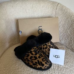 “NEW” UGG Women's Scuffette II Panther Print Slipper - 1120910
