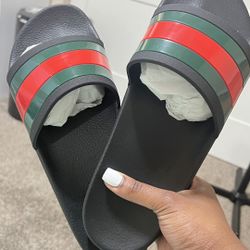 Gucci slides 