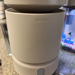 Blueair 2-in-1 Air Purifier & Humidifier – Beige – Modern Scandinavian Design