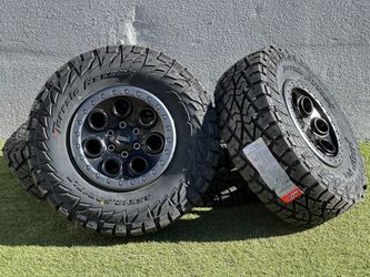 New 17" Ford Raptor Beadlock Wheels F150 rims 6x135 Tires 35" R/T FX4