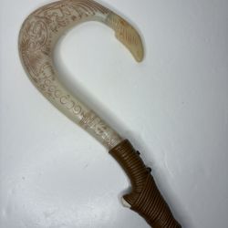 Maui's light wand hook