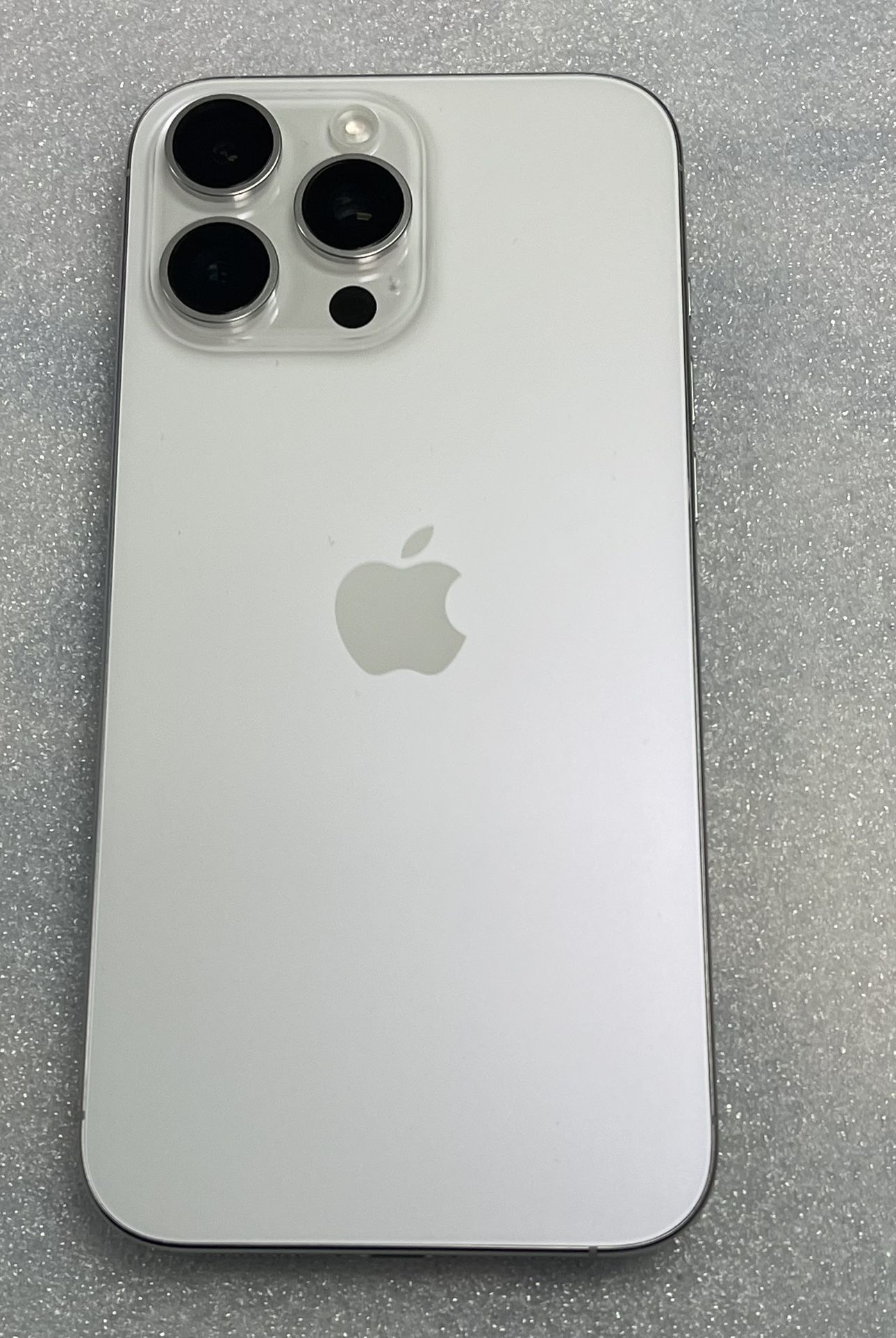 Unlocked iPhone 16 Pro Max 256GB - Potranco Rd