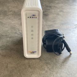 Modem- Arris SB8200 Surfboard DOCSIS 3.1 