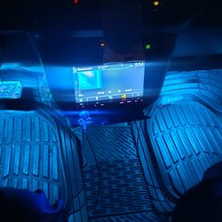 Toyota Siena 2000 Está Excelente Condiciones No Tiene Ningún Problema No Tiene Chequeen Ya Prendido Yo La Uso Todavía Para Trabajar Tiene Alarma Tiene