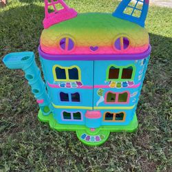 Gabby Doll House 