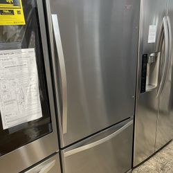 Whirlpool Bottom Freezer In Stainless Steel New Open Box 