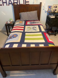 Pottery Barn Kids Twin Bed