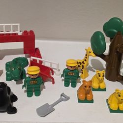 Vintage 1990's Lego Duplo Zoo Figures and Accessories Lot
