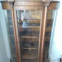 Rounded China Cabinet 
