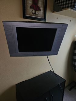 TV with dvd player