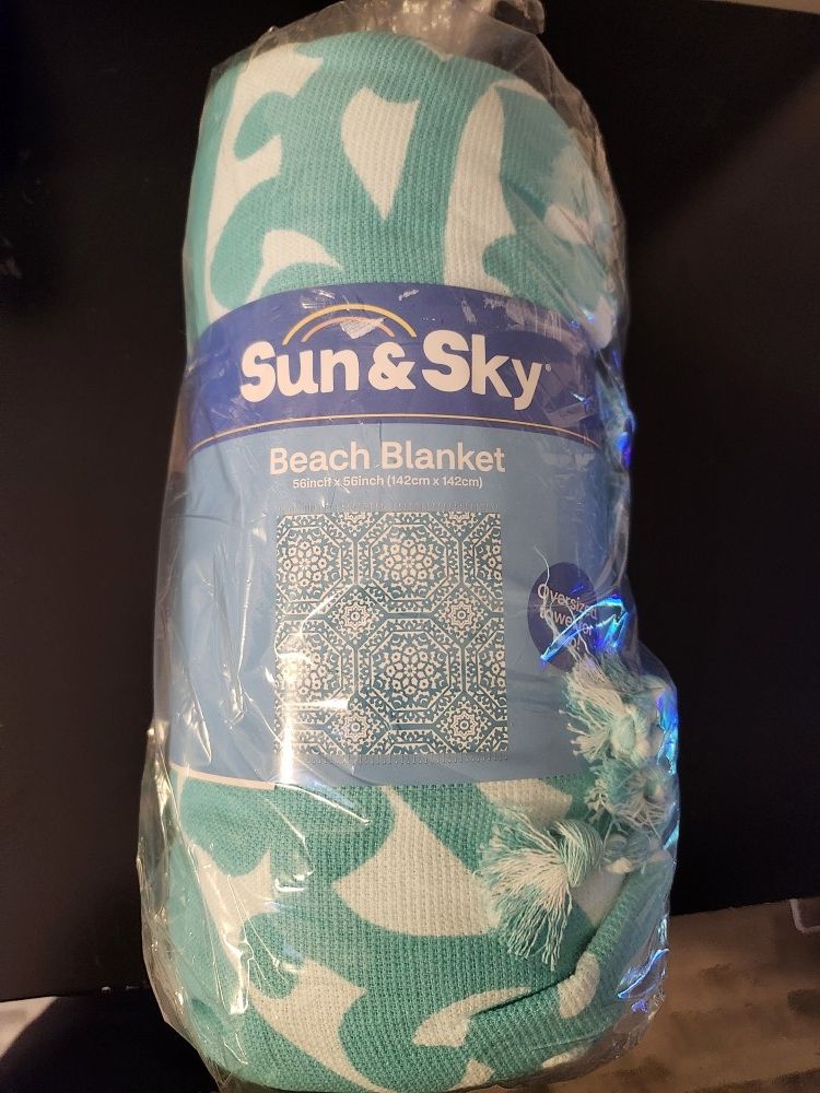 Beach Blanket For 2 Brand New In Package Size 56x56