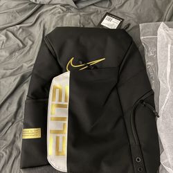 UNUSED Nike Elite Black and Gold Hoops Bag