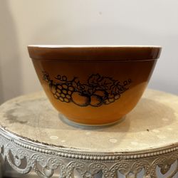 Pyrex 401 Old Orchard Brown 