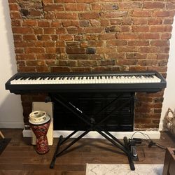 Yamaha P-85 Digital Piano  