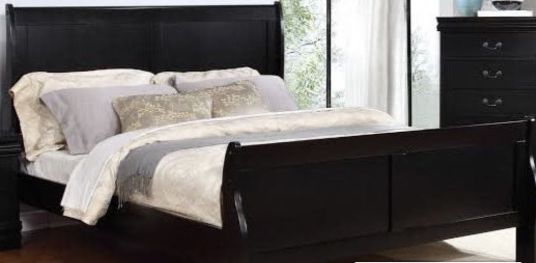 Sleigh Bed
