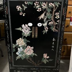 Chinese-Style Black Lacquer Cabinet – Hand-Painted Floral Design