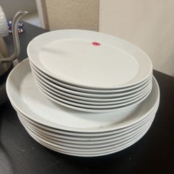 Crate And Barrel White Plates 