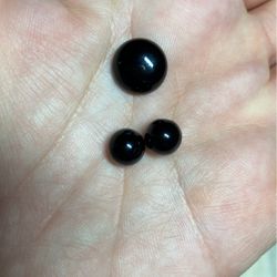 Onyx, Cabochon And Beads 
