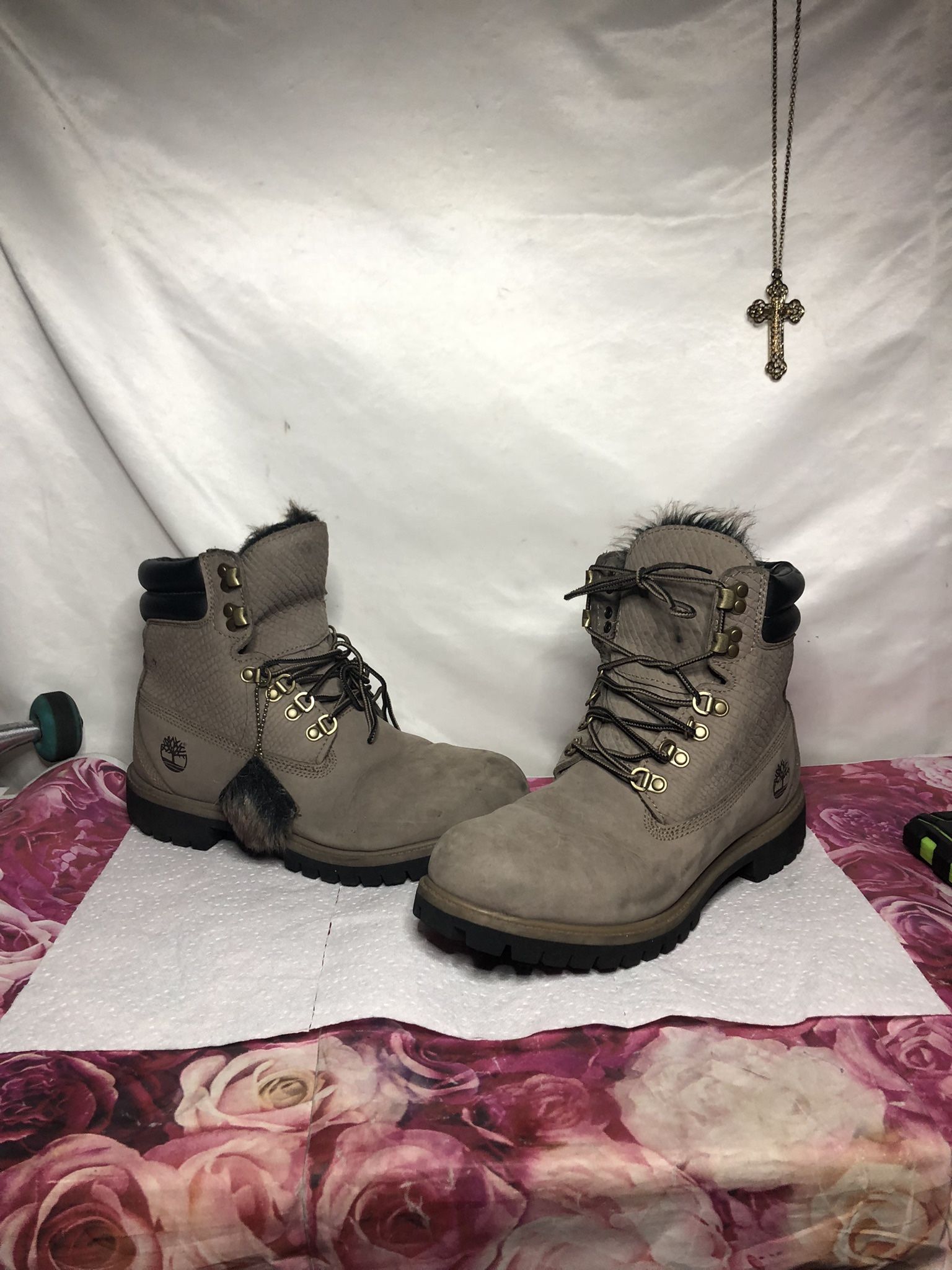 Men’s Size 8.5 Timberland Boots