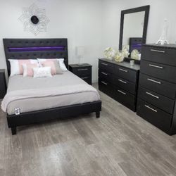 Full Size Bedroom Set - Juego De Cuarto Tamaño Full 