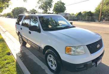 2006 Ford expedition nine passengers