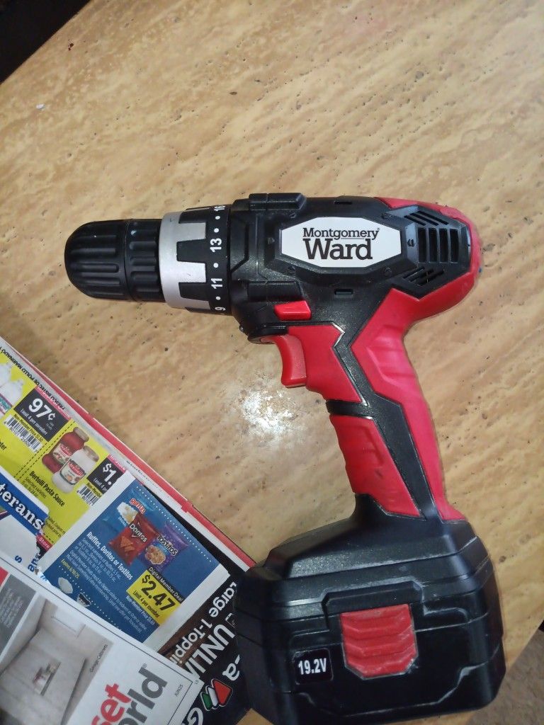 Montgomery Ward Drill 19.2v Good Condition