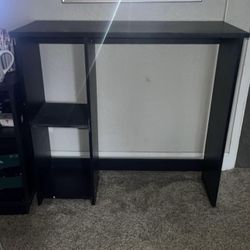 Black Desk