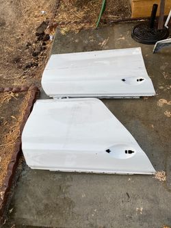 BMW 640 gran coupe right doors great condition.