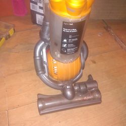 Dyson Vaccuum
