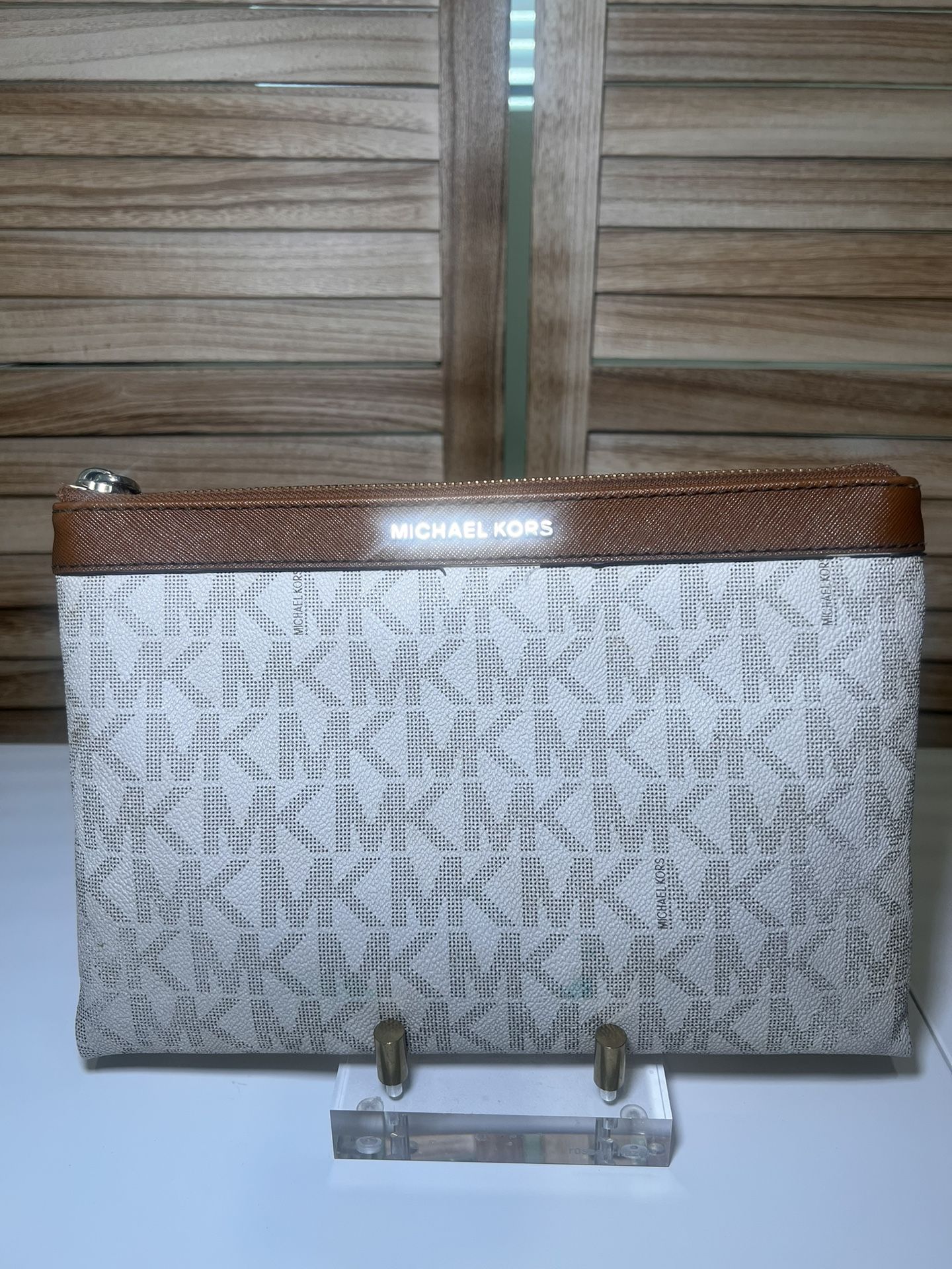 Michael Kors Wristlet