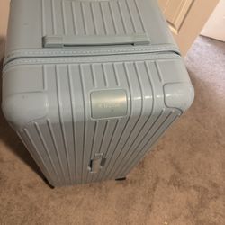 RIMOWA 