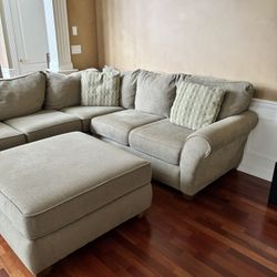 High Quality Clean Sectional With Ottoman Couch Sofa 