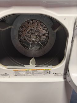 GE gas dryer great condition.