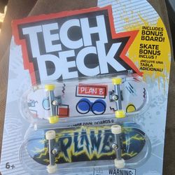 Tech Deck Skateboard