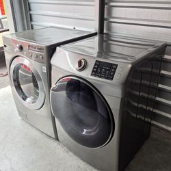 NICE WASHER AND GAS DRYER 