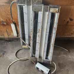 Hatco Heat Strip Restaurant Window Heat Lamp Food Warmer Commercial 
Working Condition