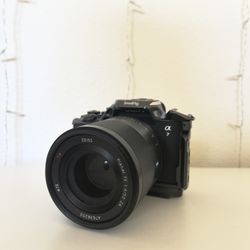 Sony Zeiss Planar T* 50mm F/1.4 Lens