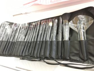 Brush set 24pcs |. Black pink faux leather holder