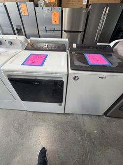 Whirlpool Washer and Dryer Set
