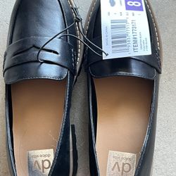 Women’s Loafer Size 8 -NEW IN BOX