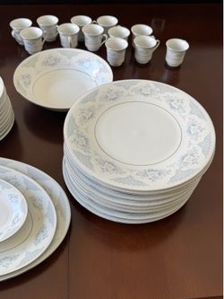 Fine china dinner ware set accepting offers