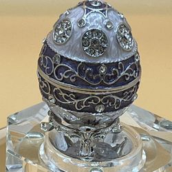 Vtg Enameled Faberge Egg Style Decorative Hinged Jewelry Trinket Box Rhinestones  This vintage enameled Faberge egg style decorative hinged jewelry tr