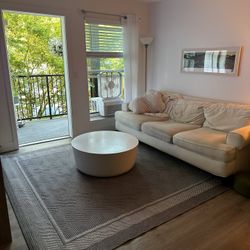 Couch - Off White 