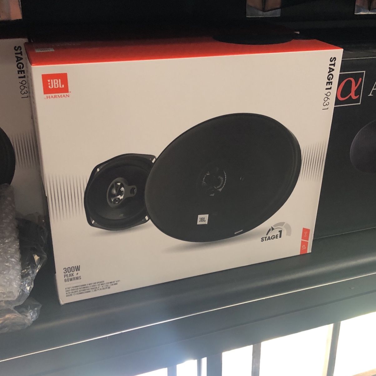 Jbl 6x9 On Sale Today For 59.99 Come And Get Hooked Uo 