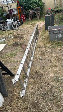 12’ aluminum leaning ladder