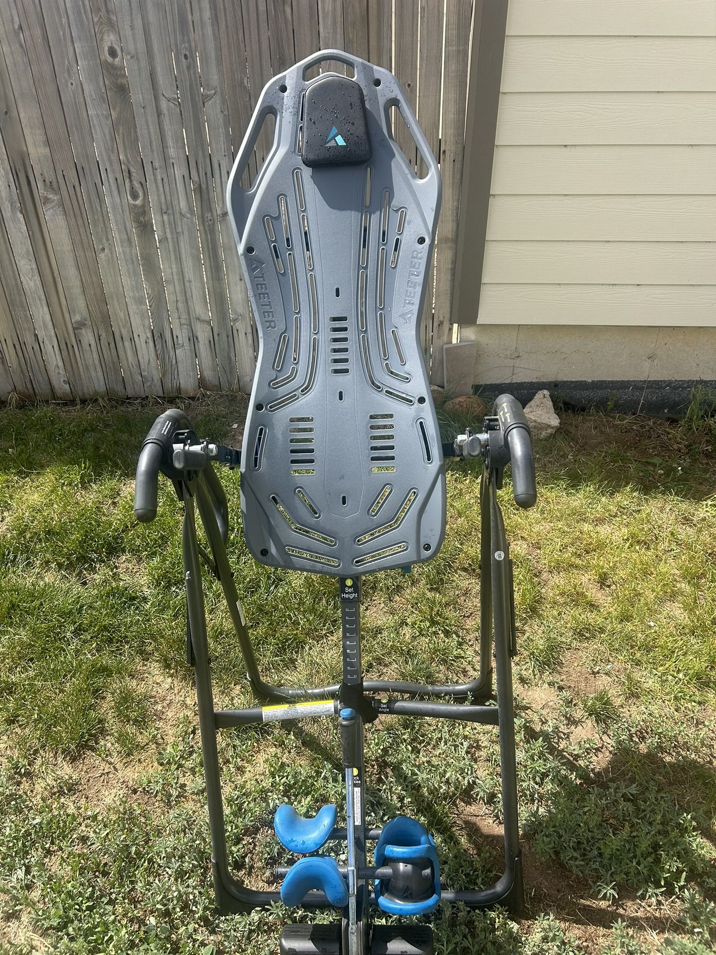 Teeter Inversion Table