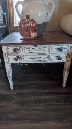 2 rustic Coffee tables