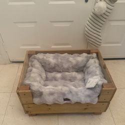 Rustic Wood Dog Bed 