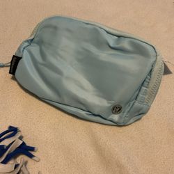 Lululemon penny Bag