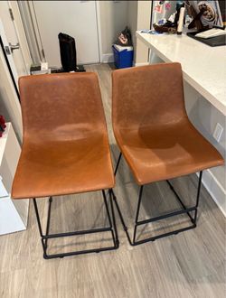 Set of 2 Brown Leather Counter Stools/Chair